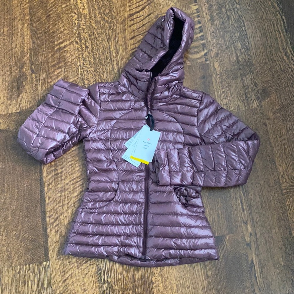 NWT Lululemon Pack it Down jacket size 4